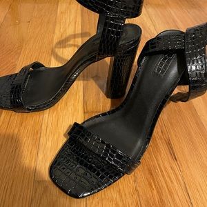 Black forever 21 heels